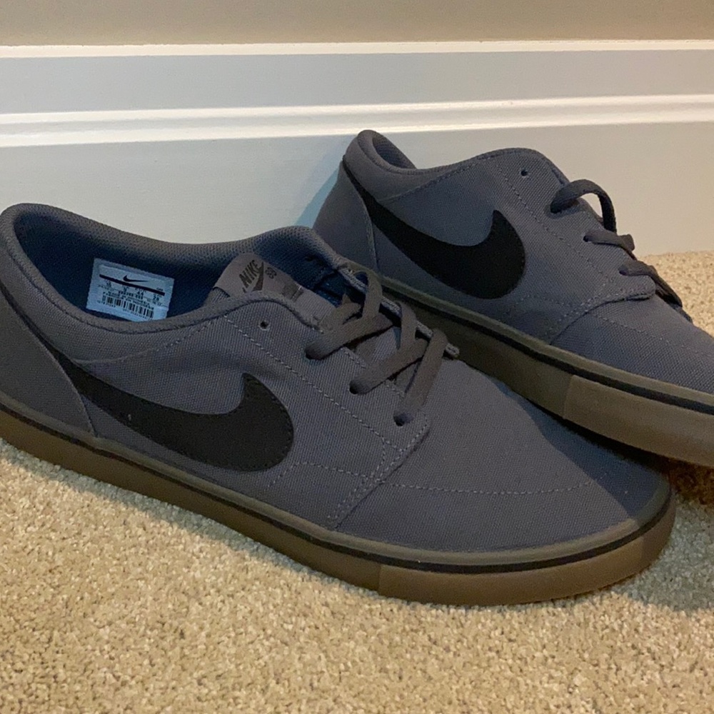 Nike casual sneakers